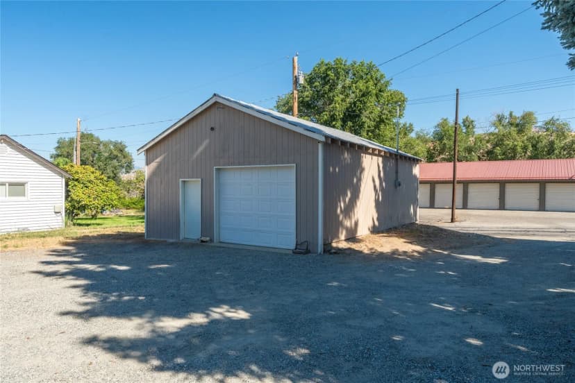 Property photo for 804 E Wapato Avenue, Chelan photo 9