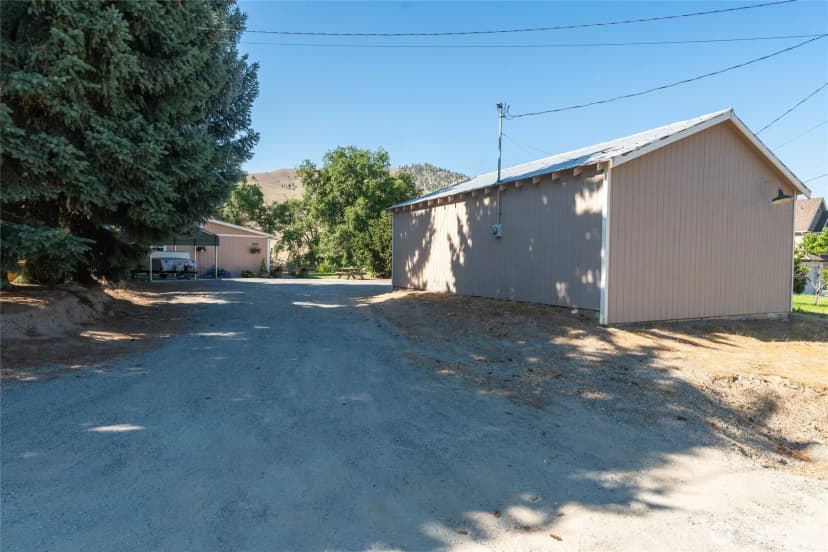 Property photo for 804 E Wapato Avenue, Chelan photo 8