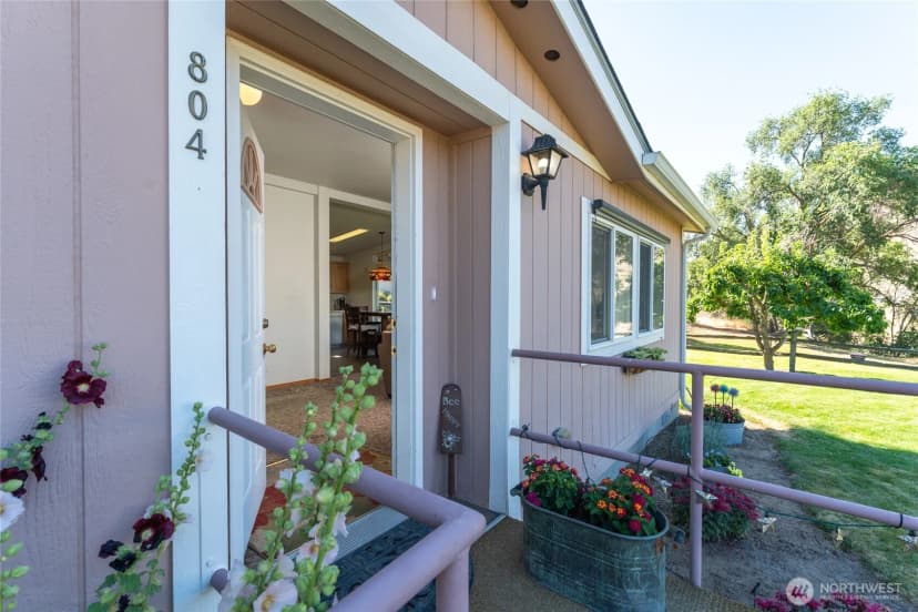Property photo for 804 E Wapato Avenue, Chelan photo 12