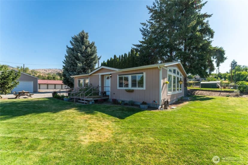 Property photo for 804 E Wapato Avenue, Chelan photo 10