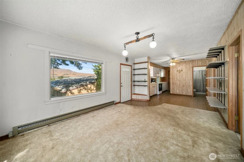 Property photo for 2301 Nw Cascade Avenue, East Wenatchee photo 11