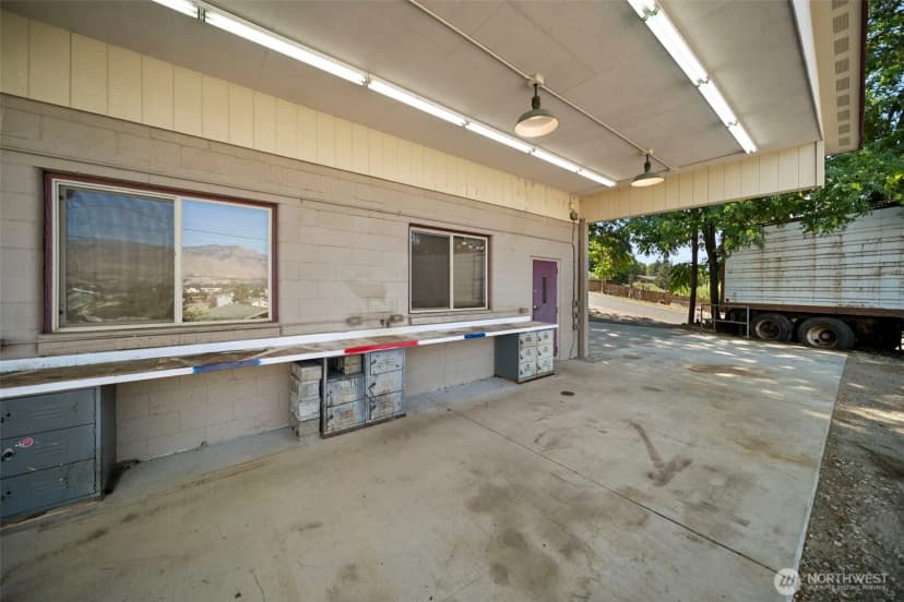 Property photo for 2301 Nw Cascade Avenue, East Wenatchee photo 30