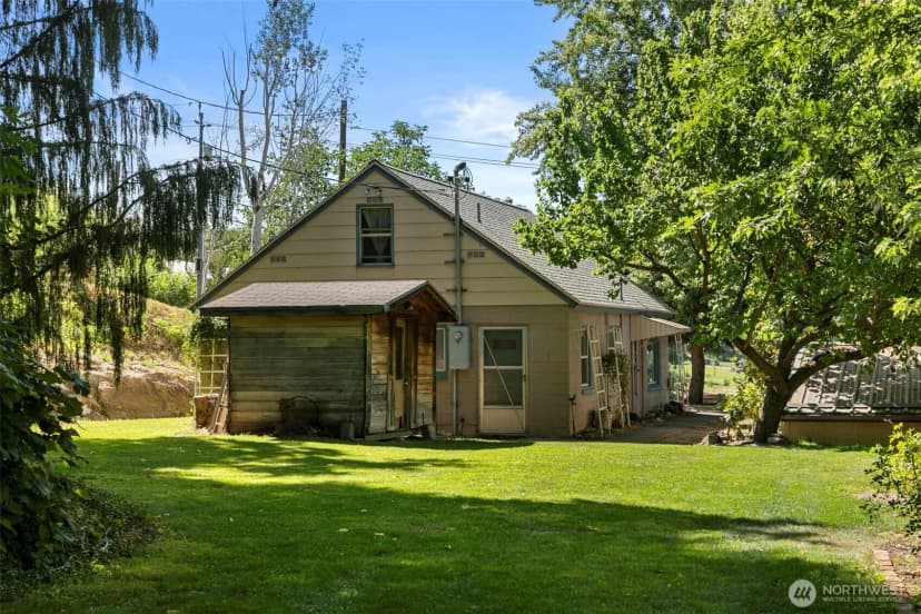 Property photo for 2301 Nw Cascade Avenue, East Wenatchee photo 23