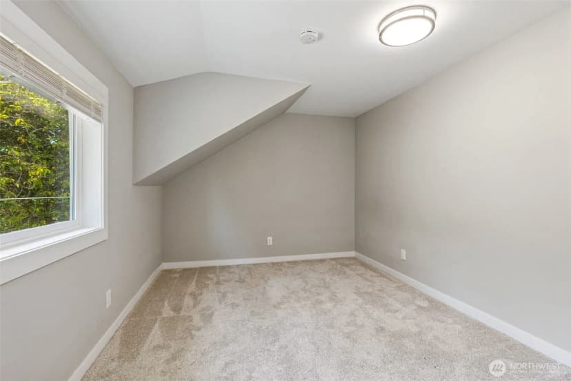 Property photo for 1524 26th Avenue Ne, Olympia photo 36