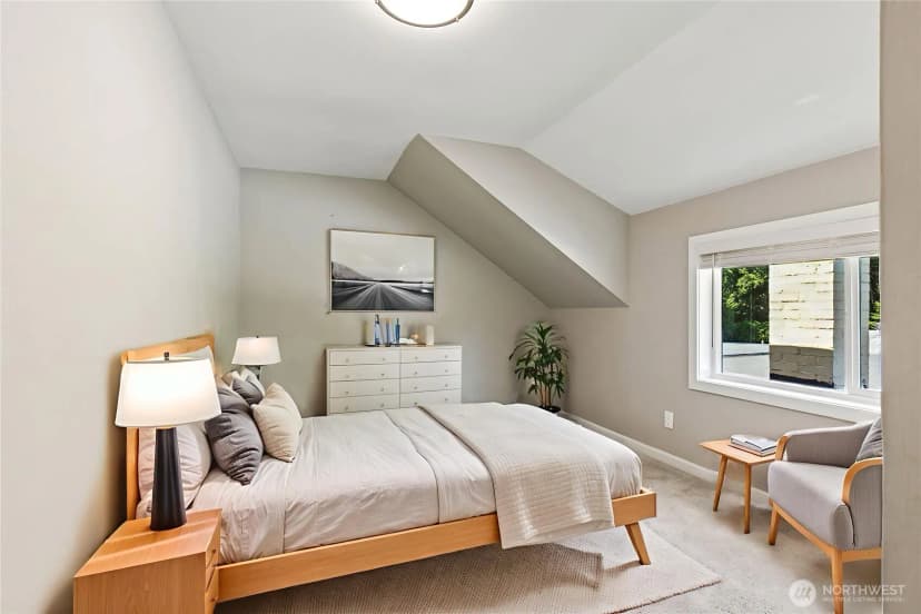 Property photo for 1524 26th Avenue Ne, Olympia photo 10