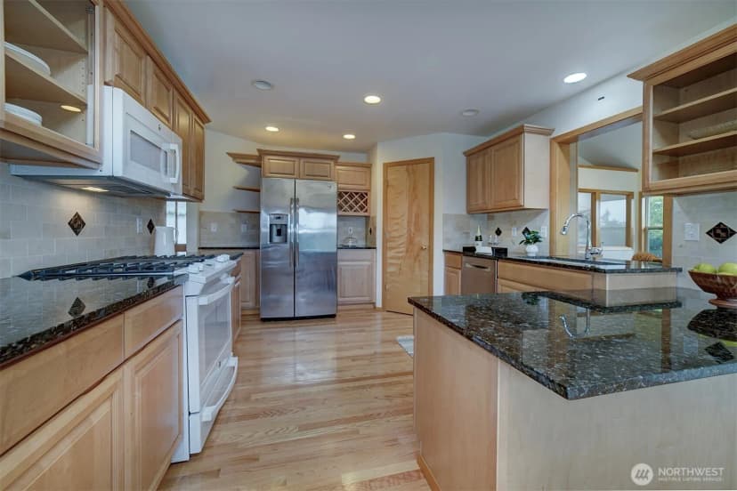 Property photo for 7008 Cormorant Place, Bremerton photo 14