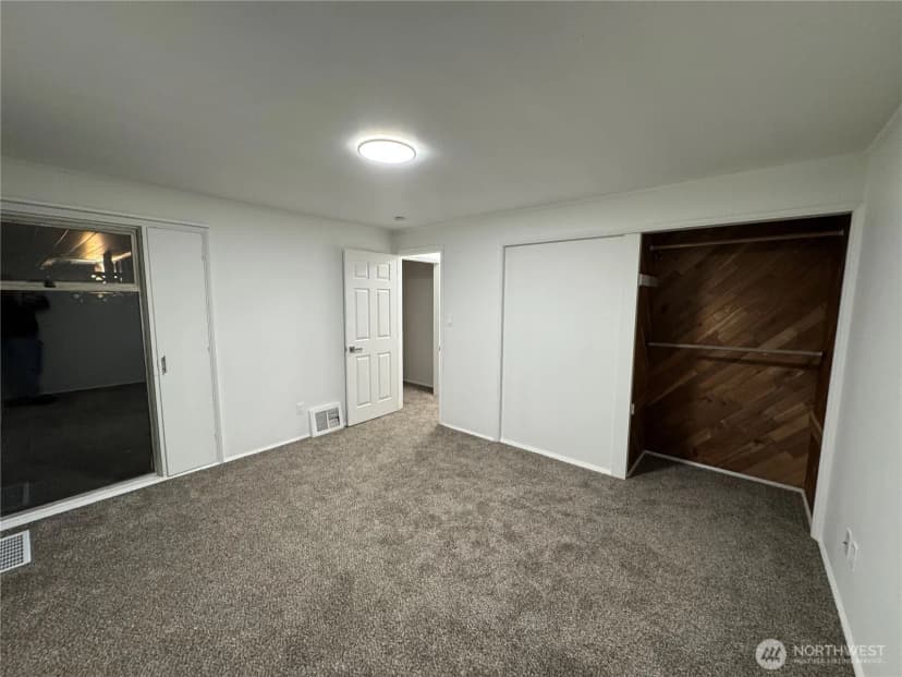 Property photo for 6539 Ardmore Drive Sw, Lakewood photo 16