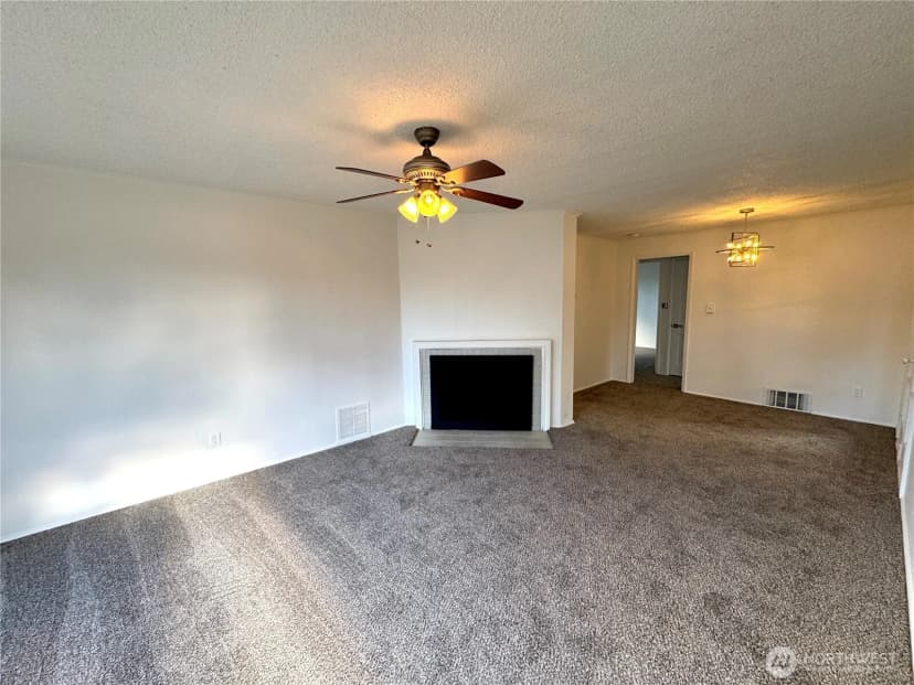 Property photo for 6539 Ardmore Drive Sw, Lakewood photo 4