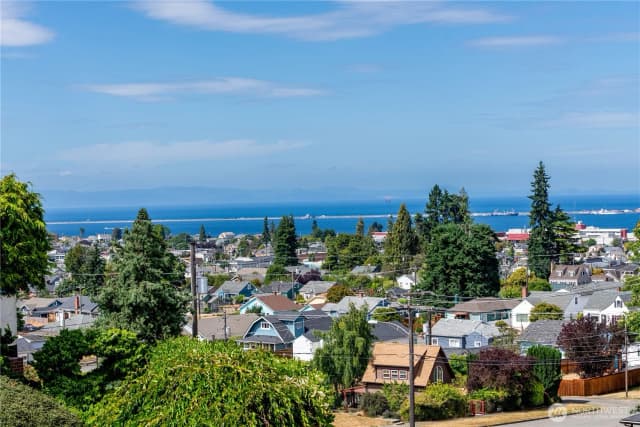 Property photo for 518 S Liberty Street Ct, Port Angeles photo 5