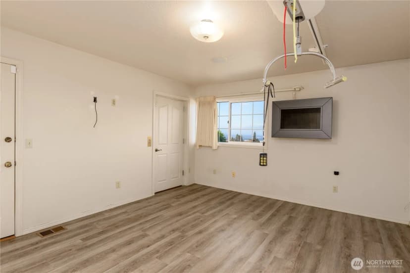 Property photo for 518 S Liberty Street Ct, Port Angeles photo 33