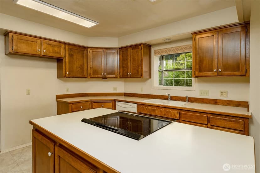 Property photo for 518 S Liberty Street Ct, Port Angeles photo 21
