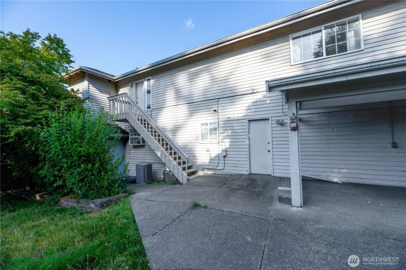 Property photo for 518 S Liberty Street Ct, Port Angeles photo 38