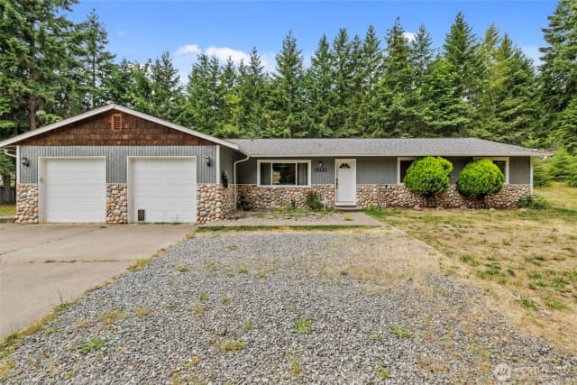 Property photo for 19221 Patterson Road E, Orting photo 2