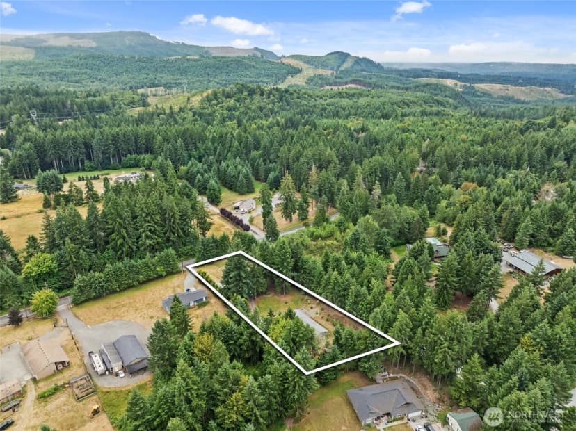 Property photo for 19221 Patterson Road E, Orting photo 40