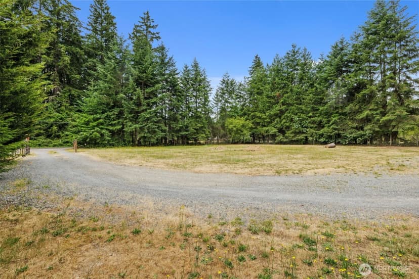 Property photo for 19221 Patterson Road E, Orting photo 34