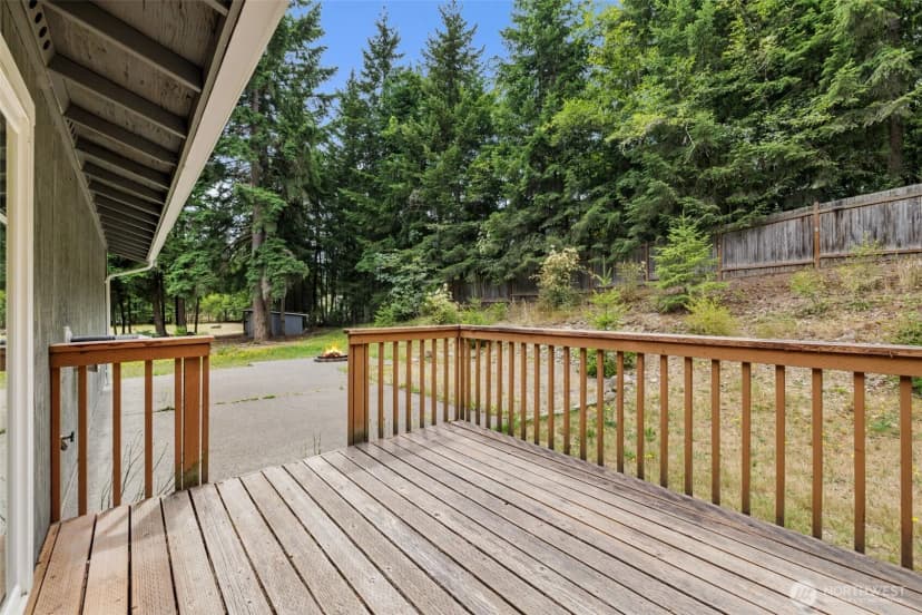 Property photo for 19221 Patterson Road E, Orting photo 28