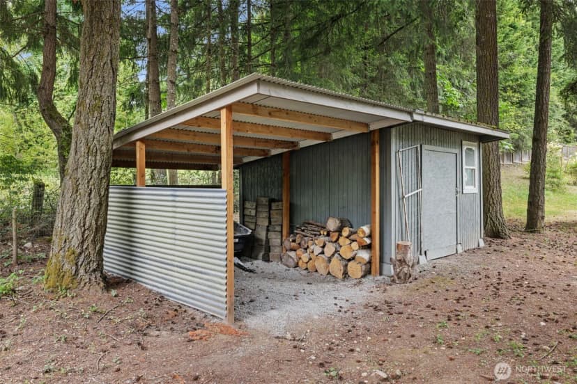Property photo for 19221 Patterson Road E, Orting photo 32