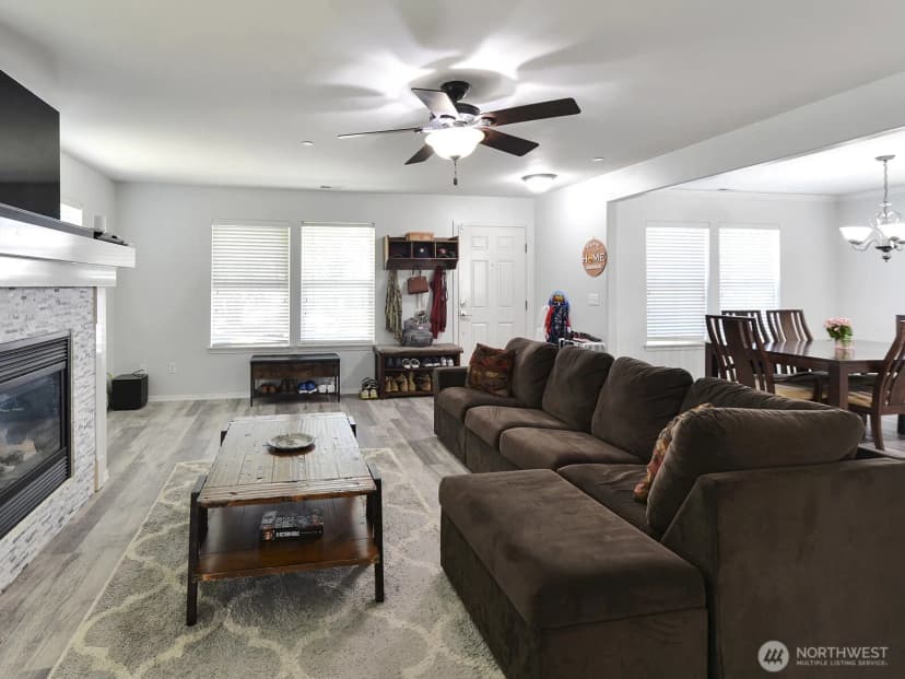 Property photo for 3073 Hoffman Hill Boulevard, Dupont photo 4