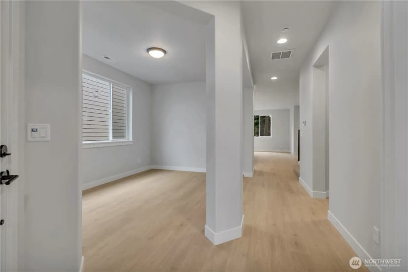 Property photo for 17310 82nd Avenue Ct E, Puyallup photo 4