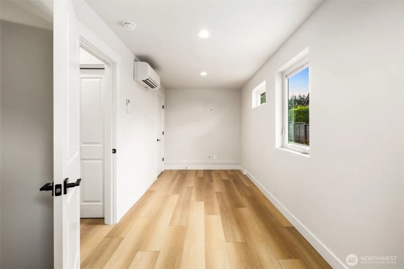 Property photo for 9694 B 51st Avenue S, Seattle photo 16