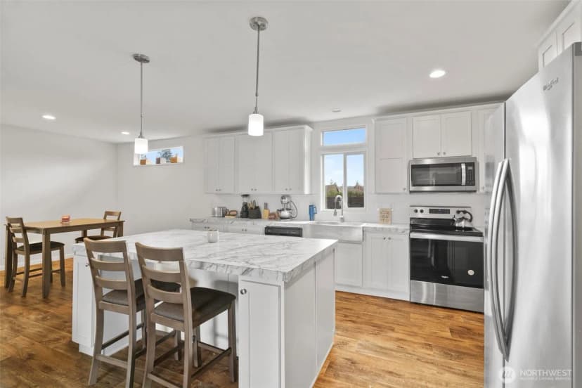 Property photo for 122 W Martin Place, Elma photo 8