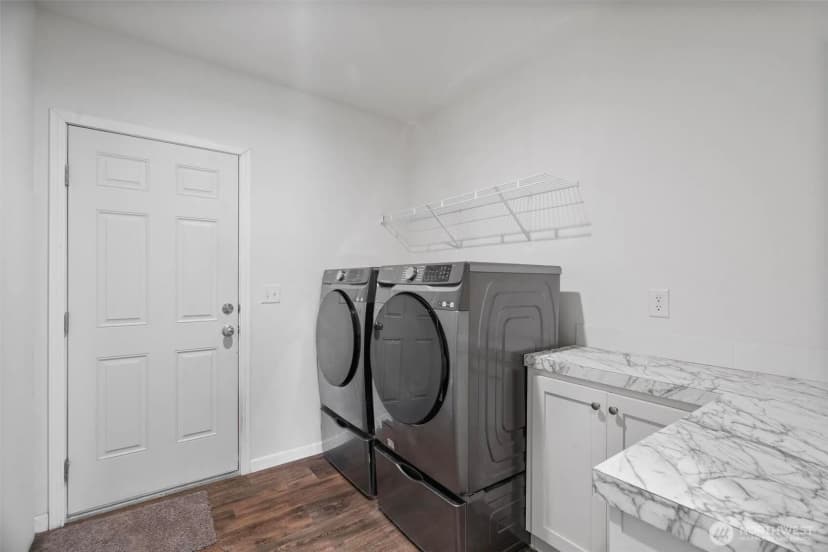 Property photo for 122 W Martin Place, Elma photo 18