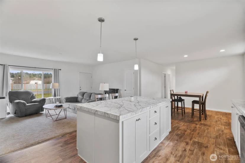 Property photo for 122 W Martin Place, Elma photo 10