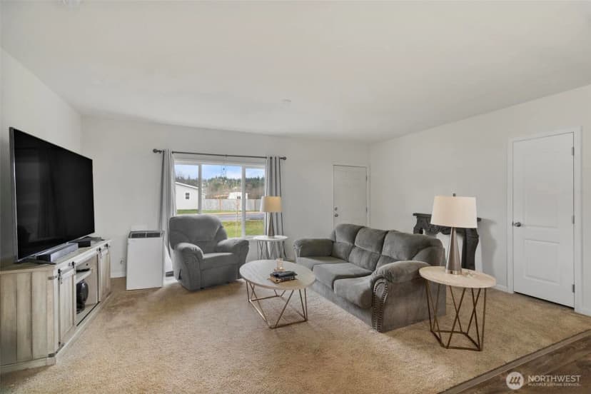Property photo for 122 W Martin Place, Elma photo 5