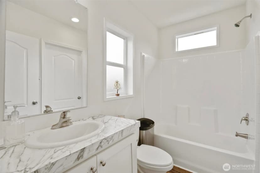 Property photo for 122 W Martin Place, Elma photo 26