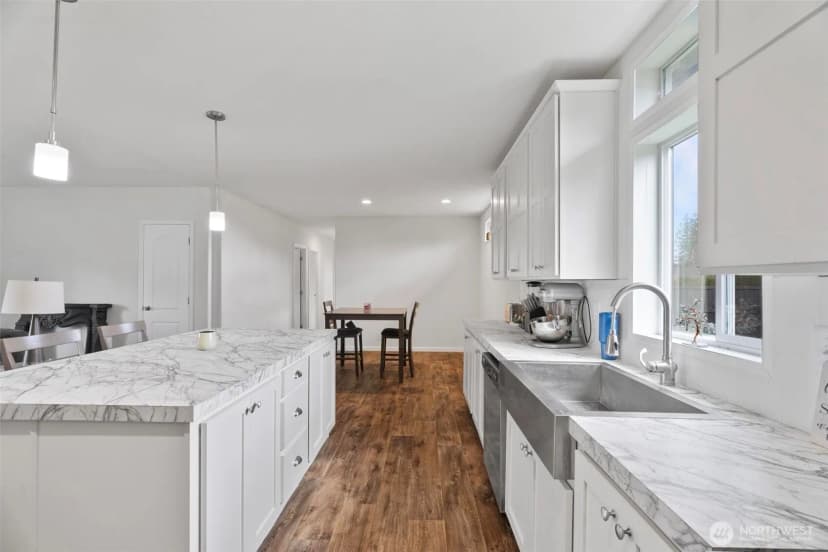 Property photo for 122 W Martin Place, Elma photo 11