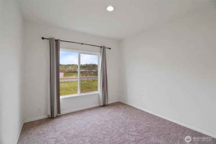 Property photo for 122 W Martin Place, Elma photo 24