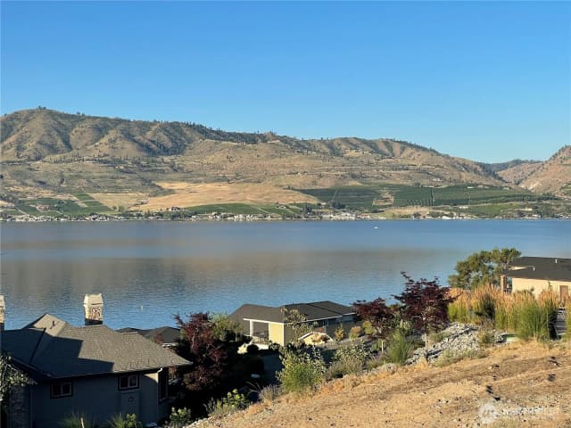 Property photo for 210 Crystal View Drive, Chelan photo 4