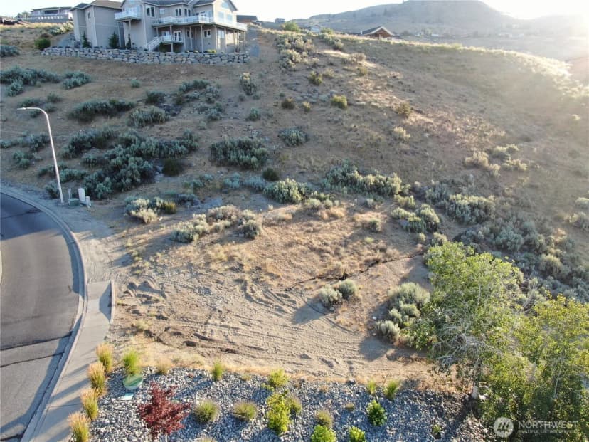 Property photo for 210 Crystal View Drive, Chelan photo 9