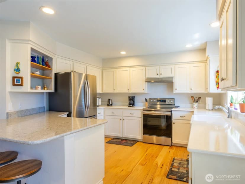 Property photo for 501 Summer Breeze Lane, Sequim photo 8