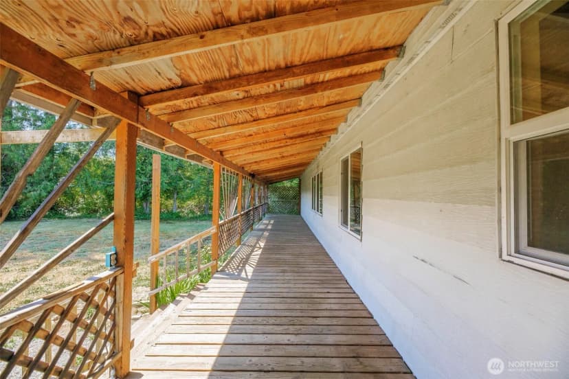 Property photo for 15932 427th Avenue Se, Gold Bar photo 5