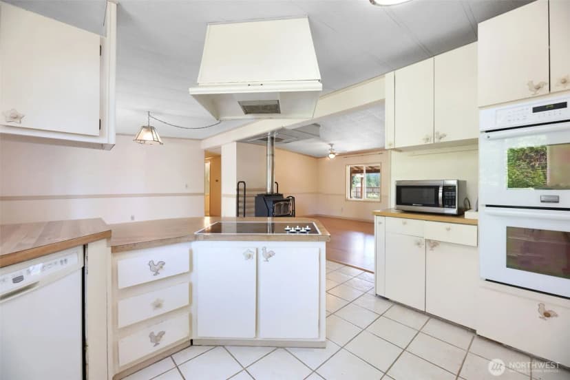 Property photo for 15932 427th Avenue Se, Gold Bar photo 14