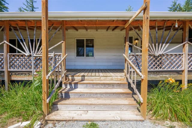 Property photo for 15932 427th Avenue Se, Gold Bar photo 4