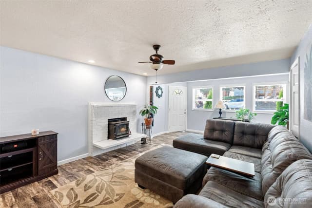 Property photo for 31505 46th Avenue S, Auburn photo 4