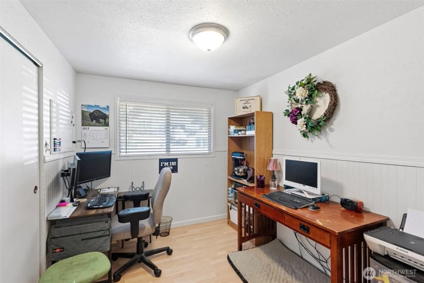 Property photo for 31505 46th Avenue S, Auburn photo 18