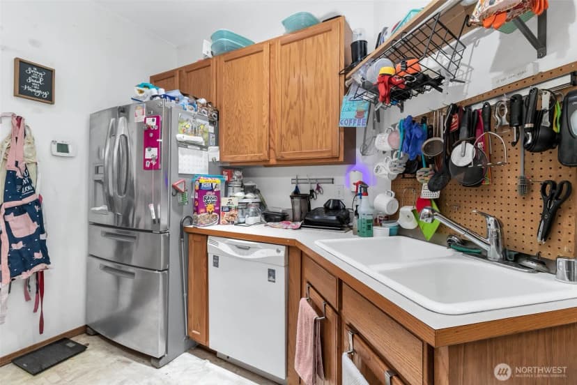 Property photo for 315 350th Street E, Roy photo 10