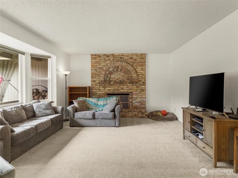 Property photo for 6908 254th Street E, Graham photo 6