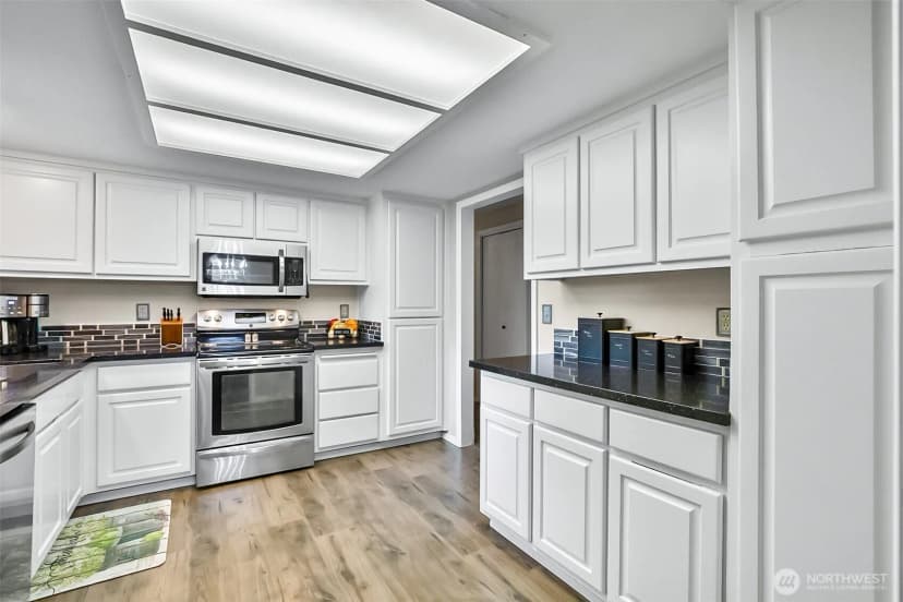 Property photo for 12918 53rd Drive Se, Everett photo 13