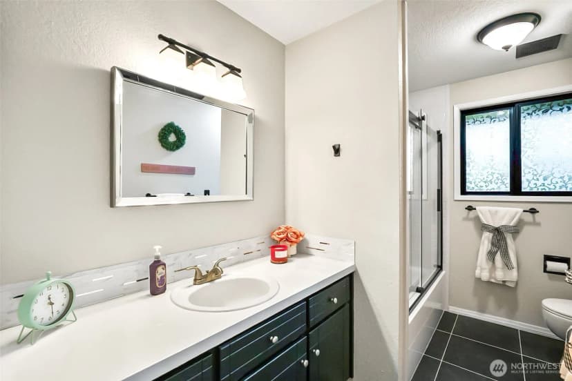 Property photo for 12918 53rd Drive Se, Everett photo 24