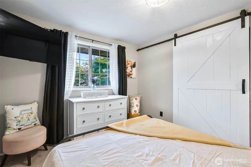 Property photo for 12918 53rd Drive Se, Everett photo 21