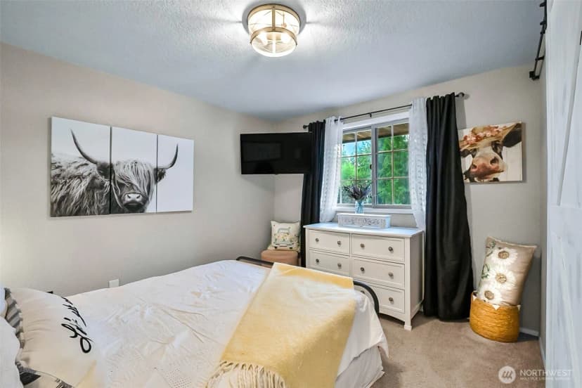 Property photo for 12918 53rd Drive Se, Everett photo 22