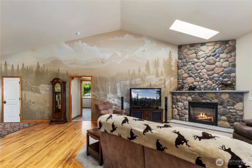 Property photo for 526 148th Street Ne, Arlington photo 15