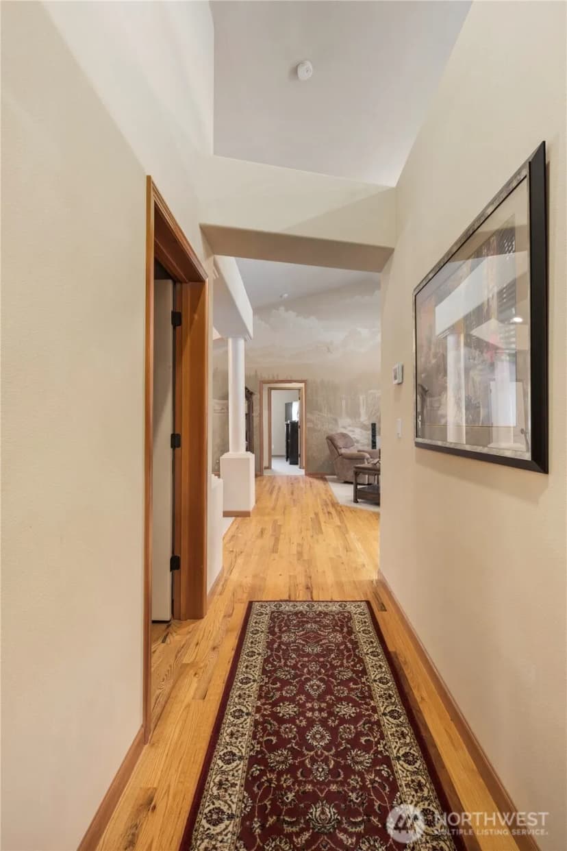 Property photo for 526 148th Street Ne, Arlington photo 6