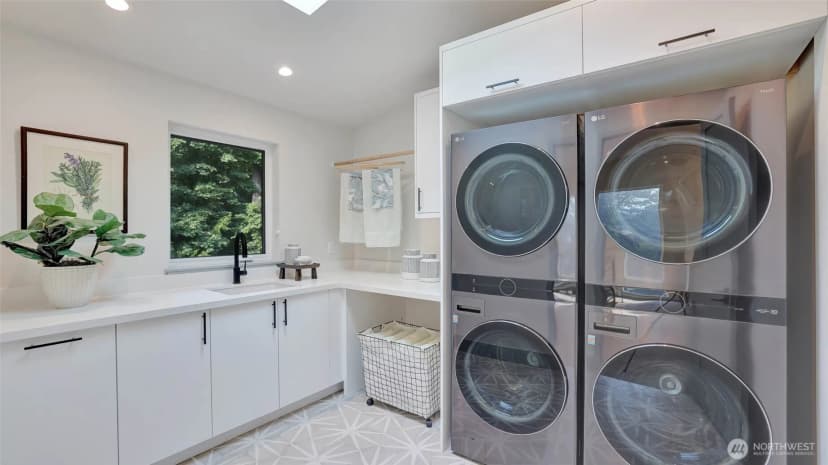 Property photo for 5202 Forest Avenue Se, Mercer Island photo 36