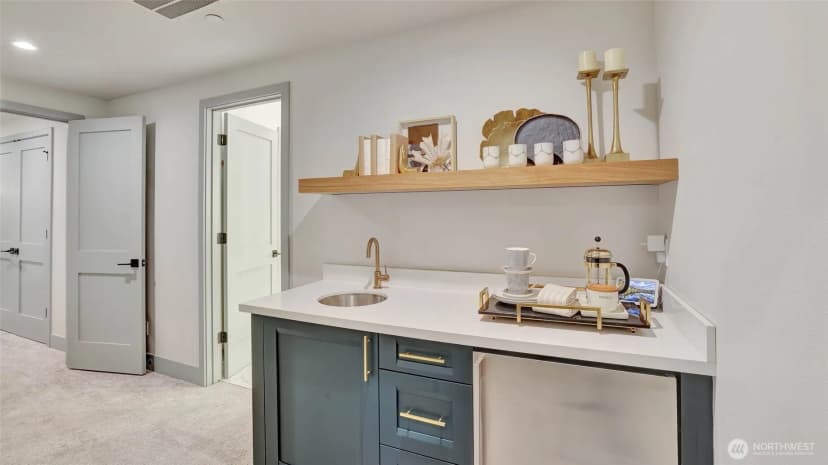 Property photo for 5202 Forest Avenue Se, Mercer Island photo 19