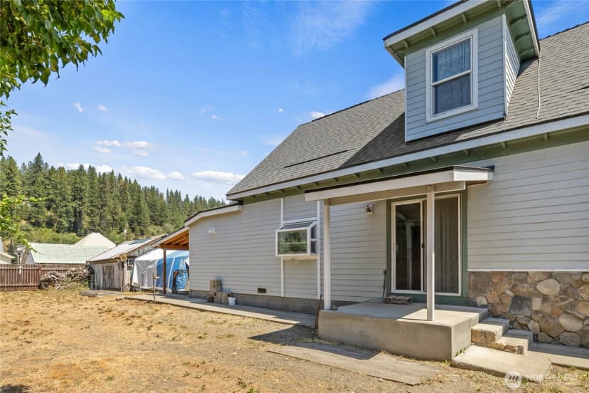 Property photo for 105 E Second Street, Cle Elum photo 23